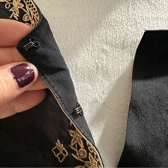 Neiman Marcus Silk Black and Tan Embroidered Tunic Top Size M - Picture 3 of 10